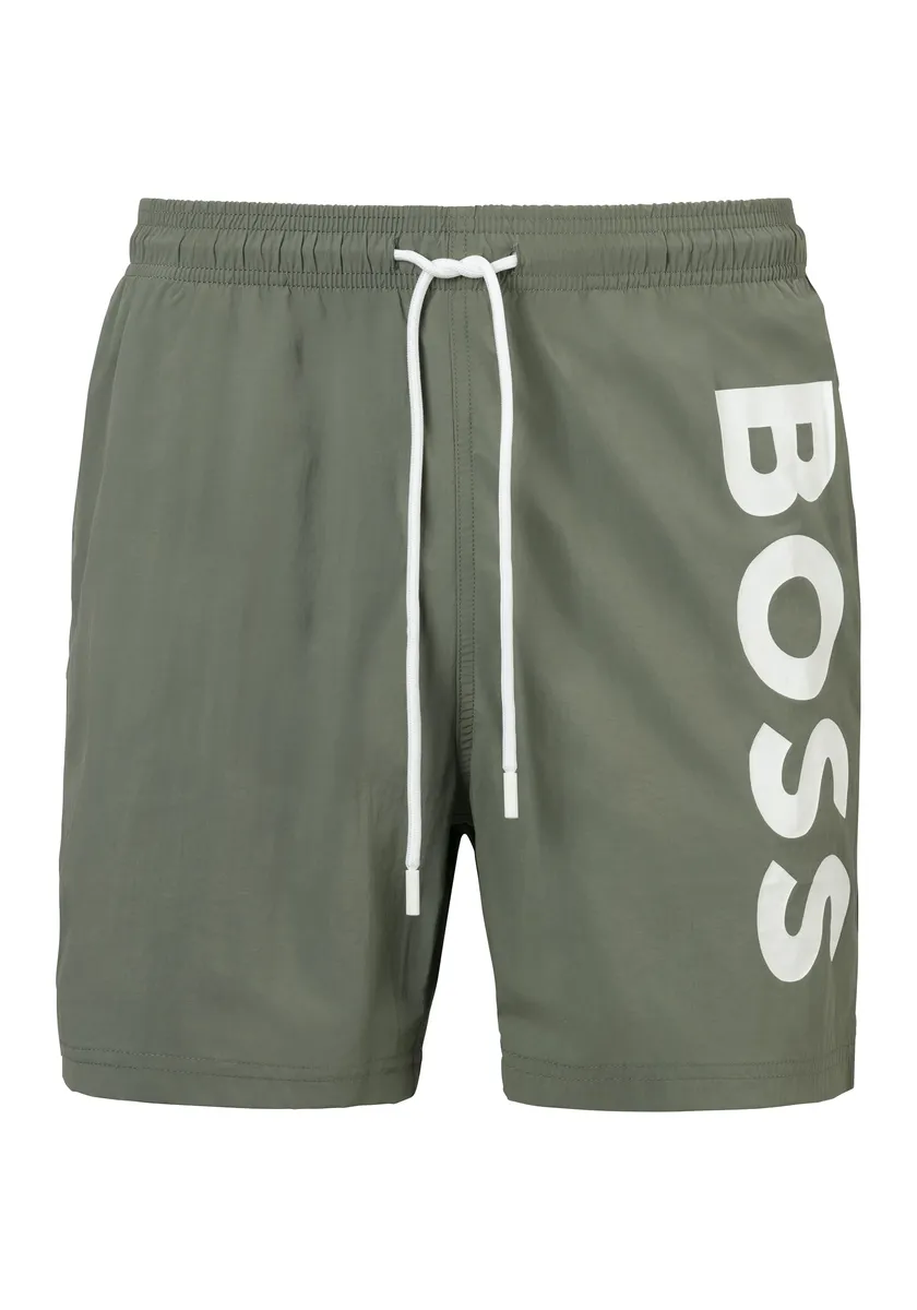 Купальные шорты BOSS "Осьминог" с контрастной надписью логотипа BOSS на штанине, хаки
Купальные шорты BOSS "Осьминог" с контрастной надписью логотипа BOSS на штанине, хаки