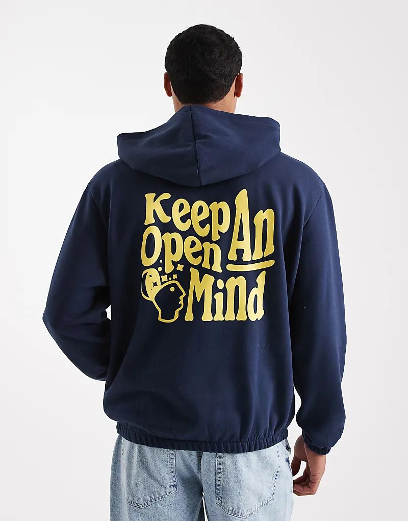 Толстовка ASOS DESIGN с принтом на спине темно-синего цвета
Толстовка ASOS DESIGN с принтом на спине темно-синего цвета