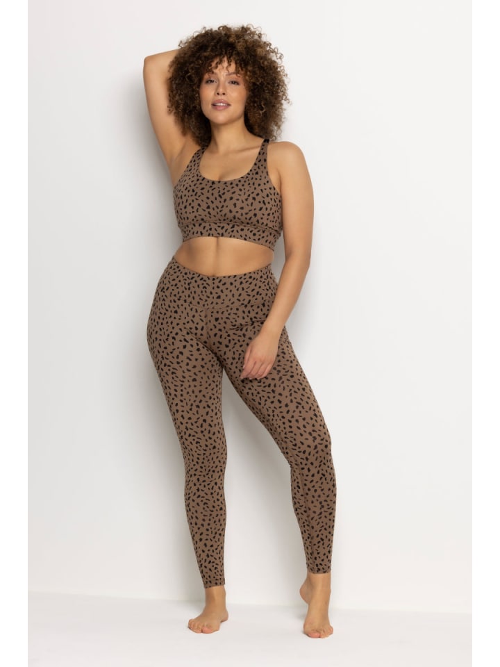 Леггинсы бежевого цвета Hey Honey
Леггинсы бежевого цвета Hey Honey