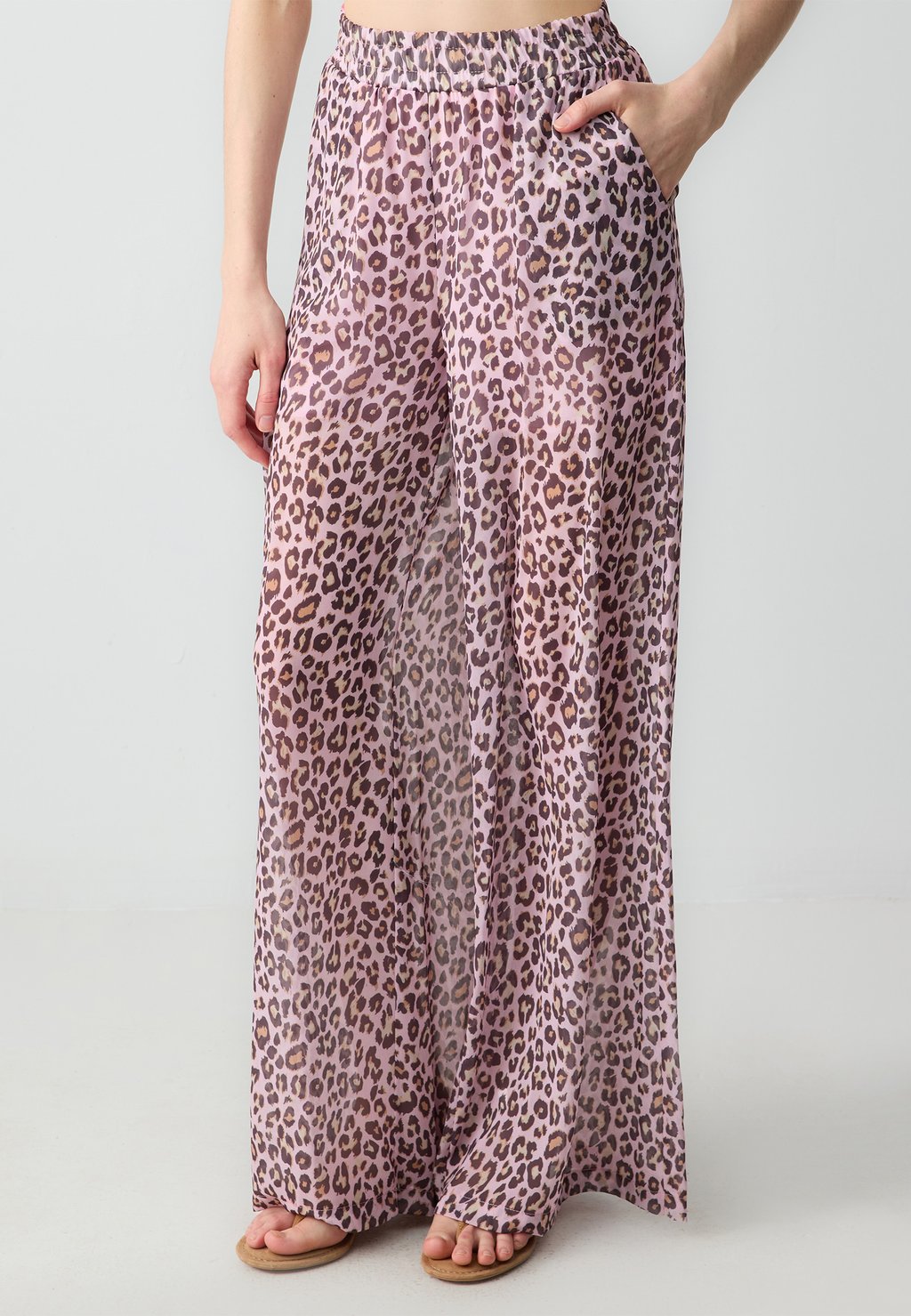 Брюки LOOSE FIT Jimmy Key, светло-розовый
Брюки LOOSE FIT Jimmy Key, светло-розовый