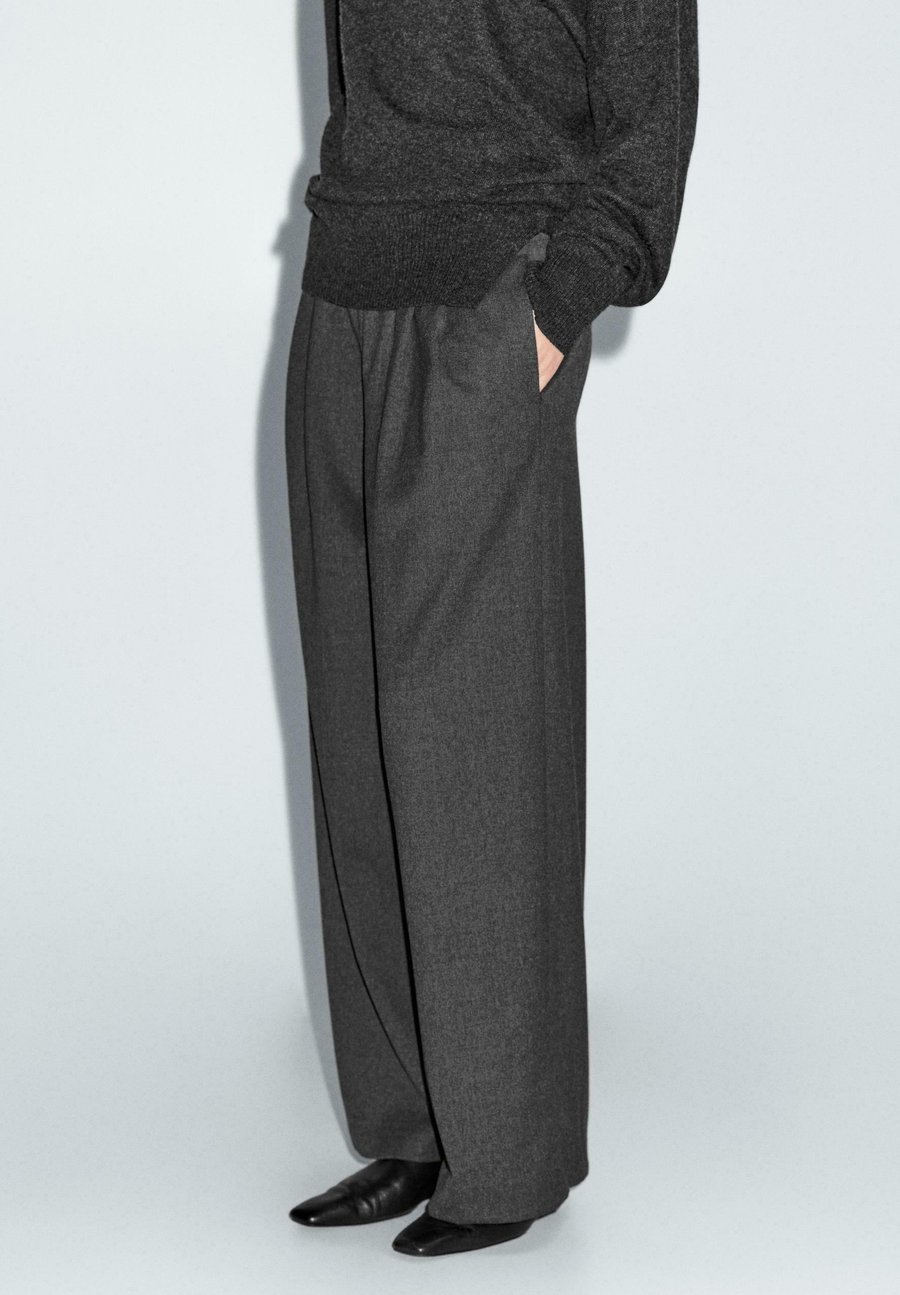 Брюки Massimo Dutti Trousers, Grey
Брюки Massimo Dutti Trousers, Grey