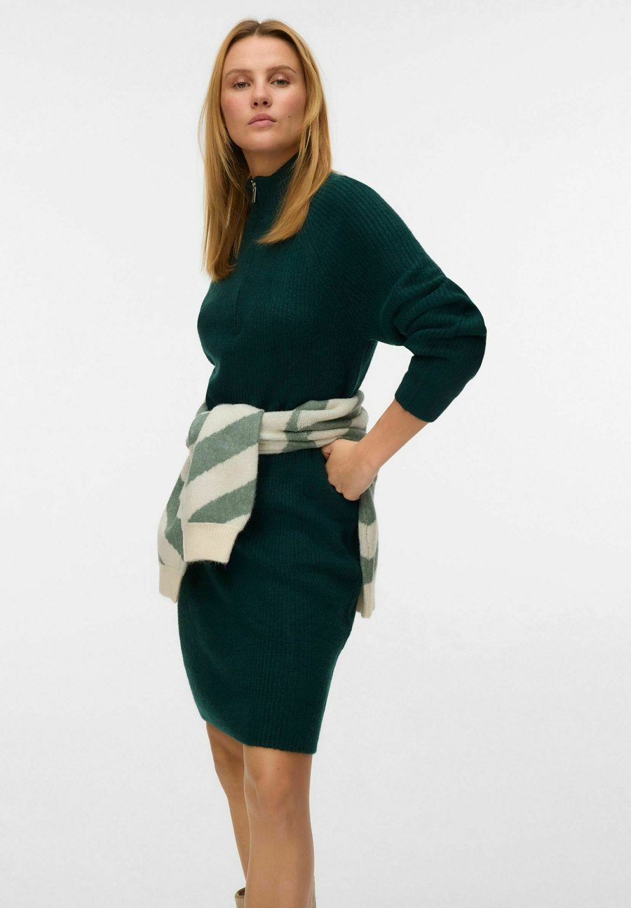 Платье Vero Moda VMLEFILE MIDI, Pine Grove/Mottled Dark Green
Платье Vero Moda VMLEFILE MIDI, Pine Grove/Mottled Dark Green