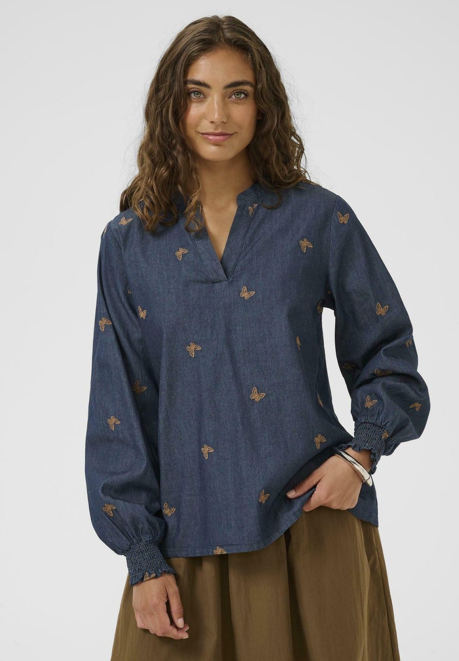 Блуза Culture FILIPA MICHELLE, Rinse Wash/Dark-Blue Denim
Блуза Culture FILIPA MICHELLE, Rinse Wash/Dark-Blue Denim