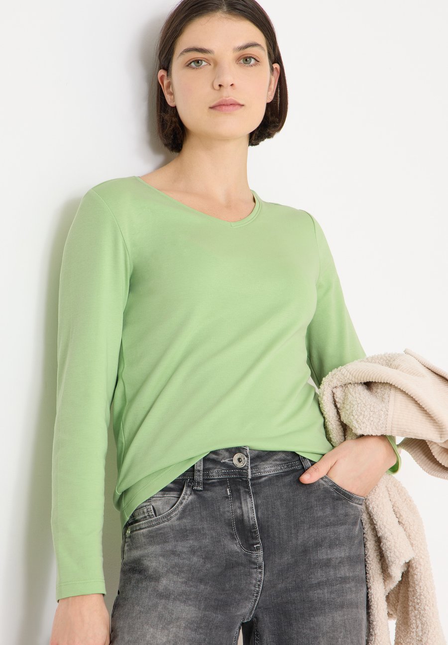 Топ Cecil V-NECK LANGARM, Grün/Light Green
Топ Cecil V-NECK LANGARM, Grün/Light Green