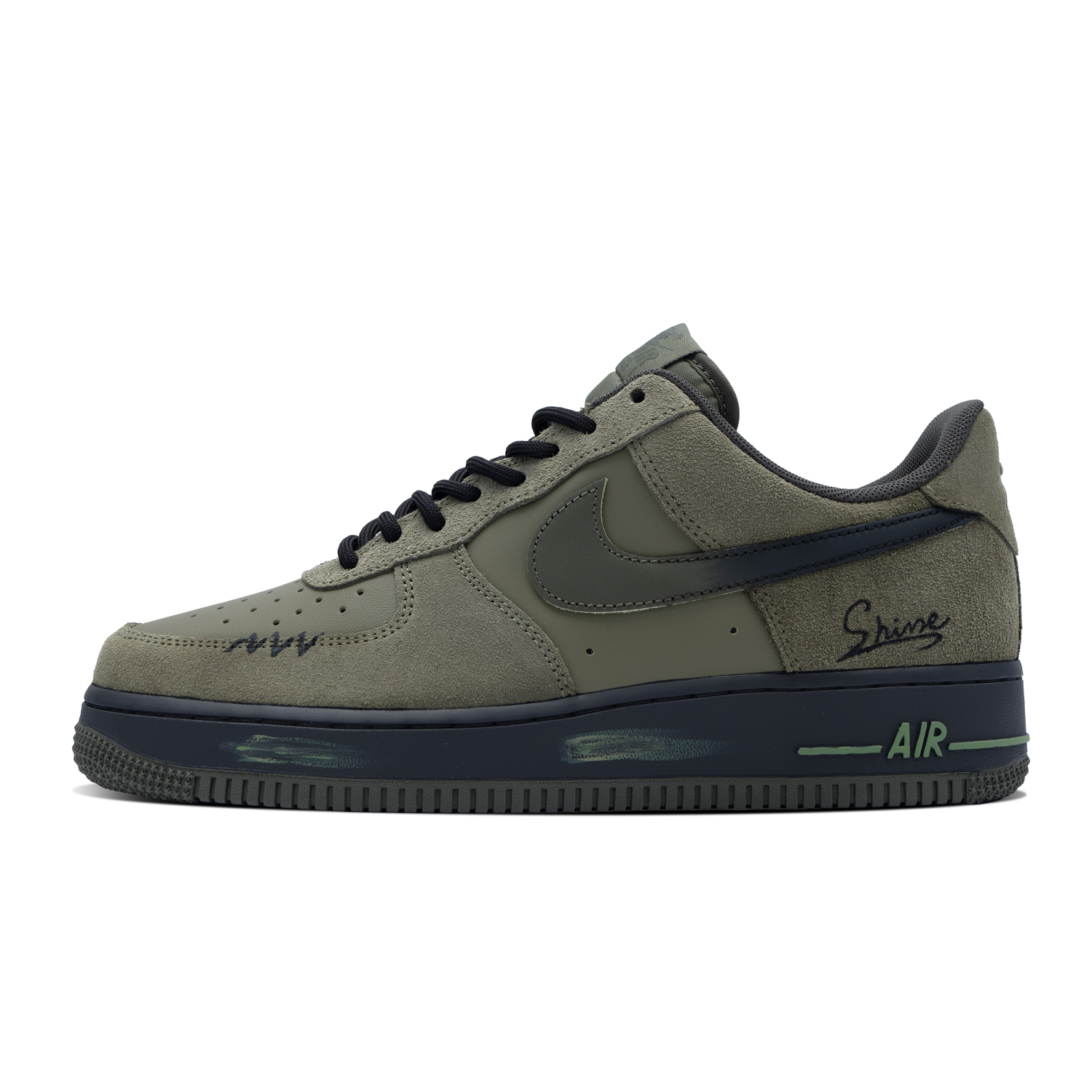 Air Force 1 07 LV8 Low top мужские скейтборд кроссовки черные зеленые Nike, черный/зеленый
Air Force 1 07 LV8 Low top мужские скейтборд кроссовки черные зеленые Nike, черный/зеленый