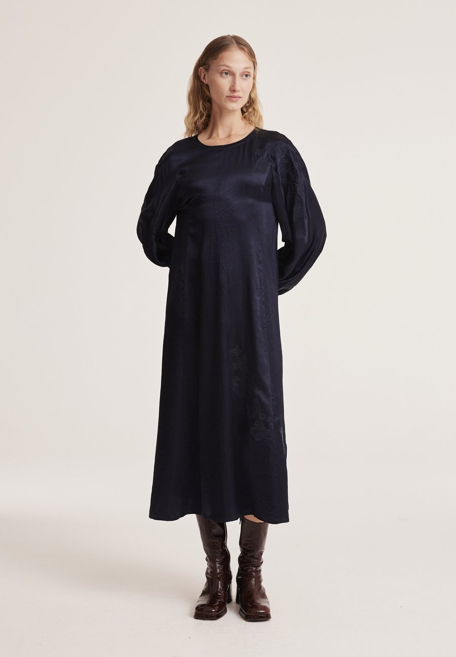 Платье Odd Molly GINA, Cosmic Navy/Dark Blue
Платье Odd Molly GINA, Cosmic Navy/Dark Blue