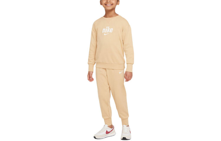 Детская повседневная спортивная одежда Nike
Детская повседневная спортивная одежда Nike