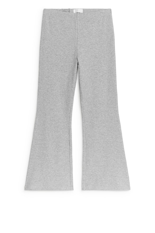 Расклешенные леггинсы в рубчик Arket, серый
Расклешенные леггинсы в рубчик Arket, серый