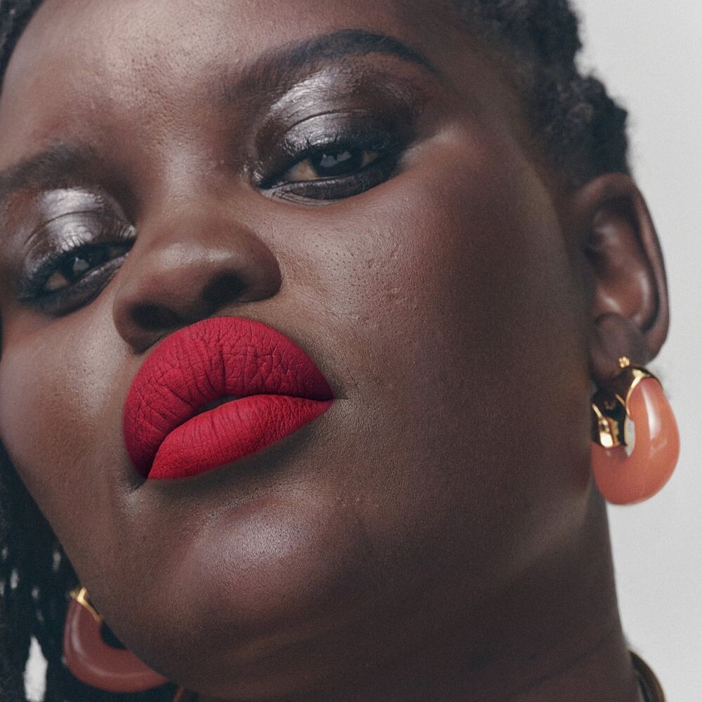 FENTY BEAUTY от Рианны Fenty Icon Velvet Liquid Lipstick FENTY BEAUTY by Rihanna, цвет Bread Winnr
FENTY BEAUTY от Рианны Fenty Icon Velvet Liquid Lipstick FENTY BEAUTY by Rihanna, цвет Bread Winnr
