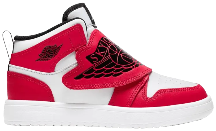 Кроссовки Air Jordan Sky Jordan 1 PS 'Chicago', красный
Кроссовки Air Jordan Sky Jordan 1 PS 'Chicago', красный