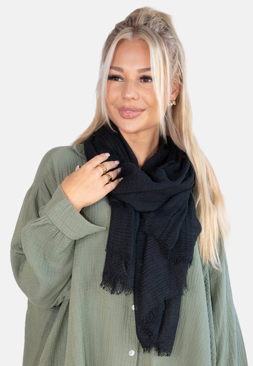 Шарф ISABELLA Seasons Of April, цвет schwarz
Шарф ISABELLA Seasons Of April, цвет schwarz