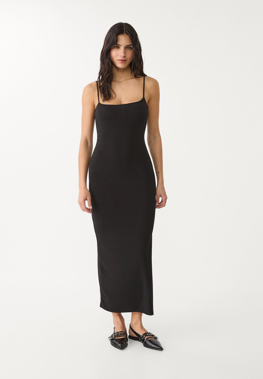 Платье Stradivarius LONG STRAPPY, Black
Платье Stradivarius LONG STRAPPY, Black