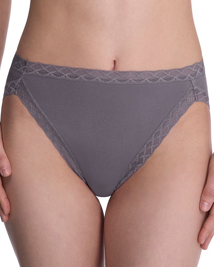 Бюстгальтер и трусики бикини Bliss с французским вырезом Natori, серебряный
Бюстгальтер и трусики бикини Bliss с французским вырезом Natori, серебряный