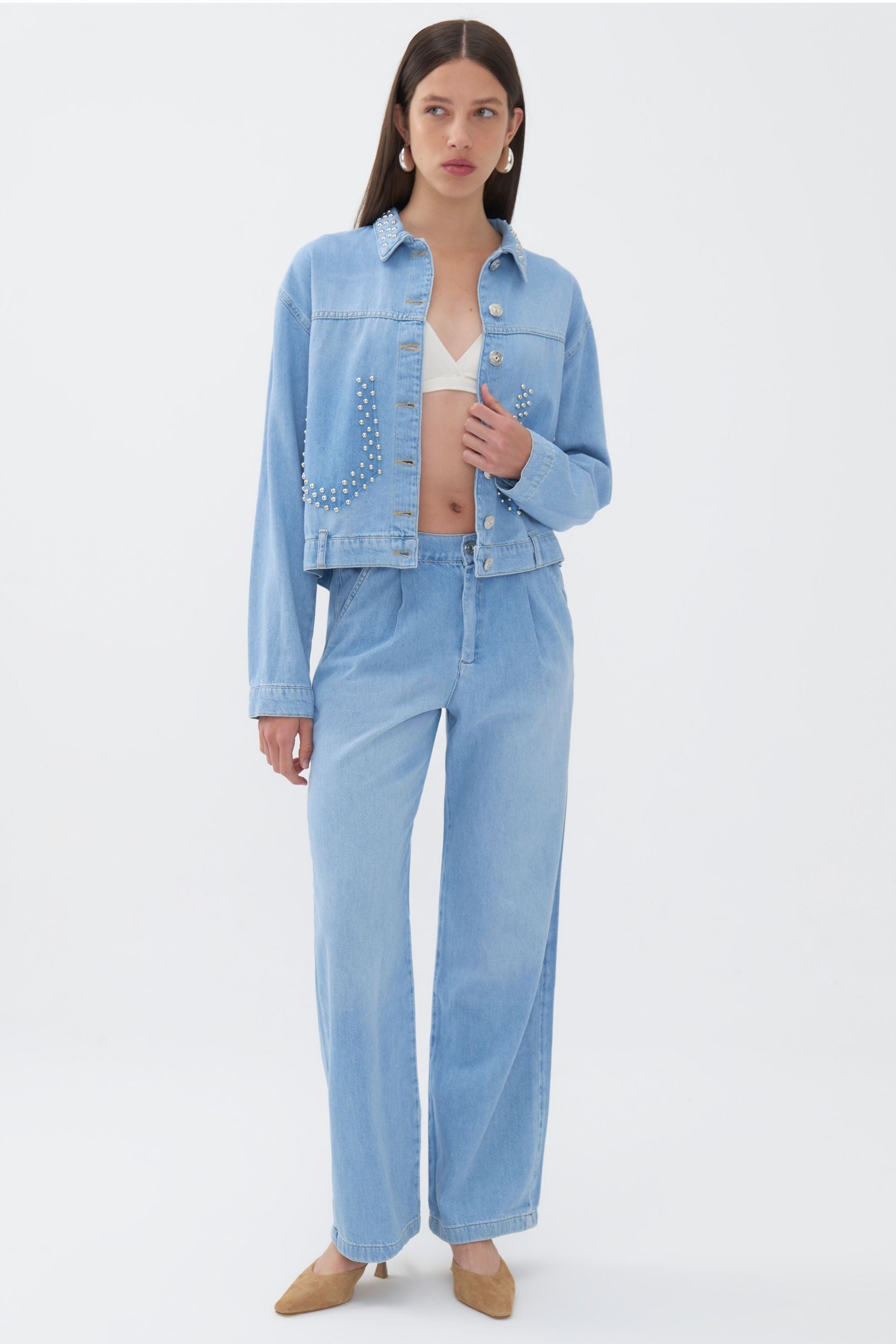 Джинсовая куртка с заклепками Nocturne, цвет ice blue, Синий, Джинсовая куртка с заклепками Nocturne, цвет ice blue
Джинсовая куртка с заклепками Nocturne, цвет ice blue, Синий, Джинсовая куртка с заклепками Nocturne, цвет ice blue