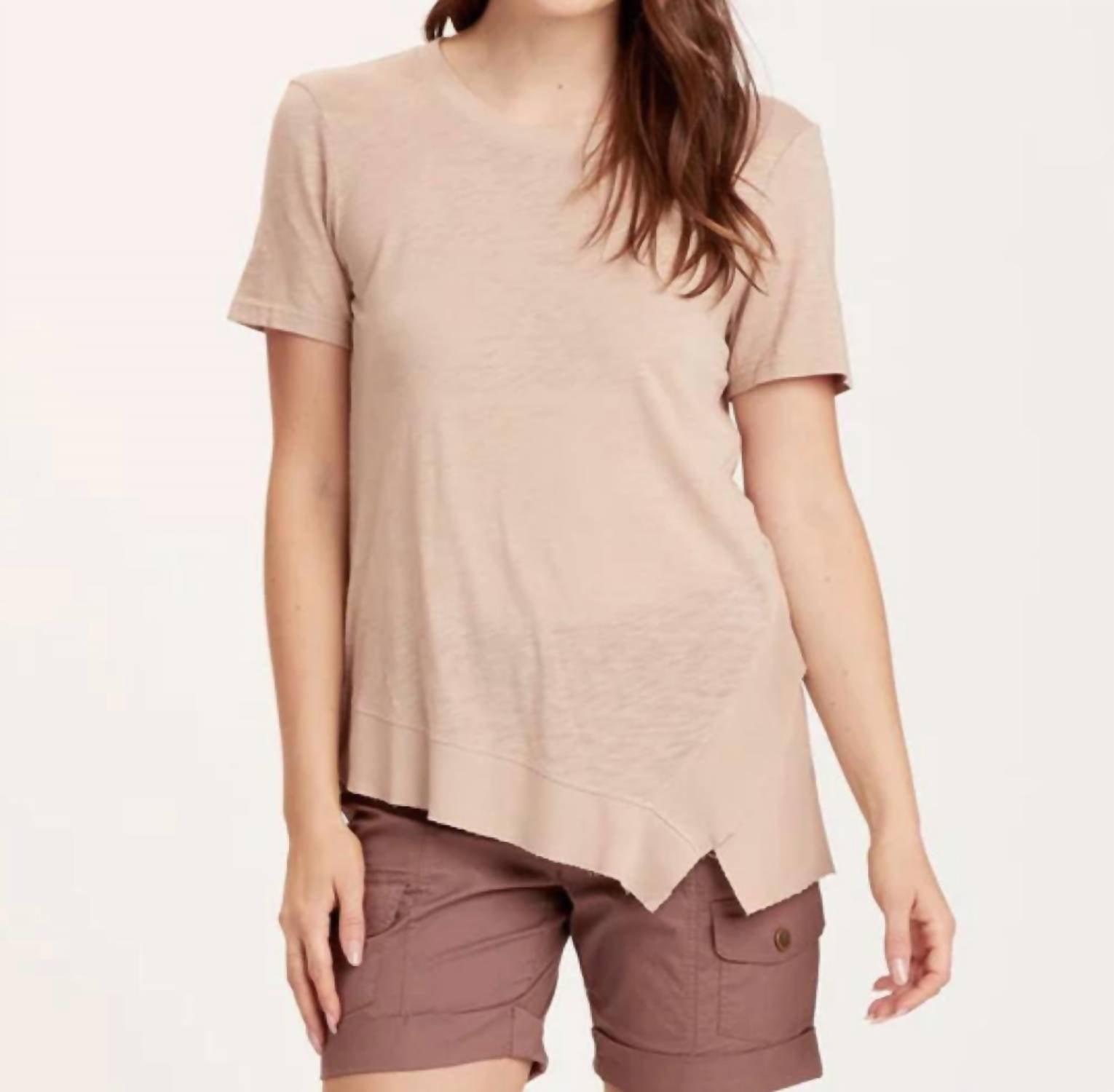 Футболка Летти в песке XCVI, цвет sand
Футболка Летти в песке XCVI, цвет sand