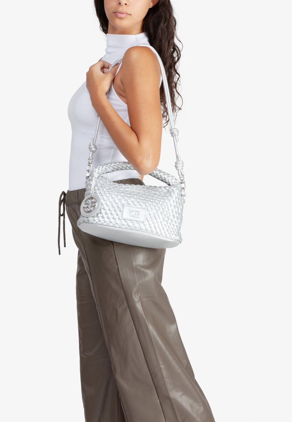 Сумка MINI KORNELIA V73, серебряный 
Сумка MINI KORNELIA V73, серебряный