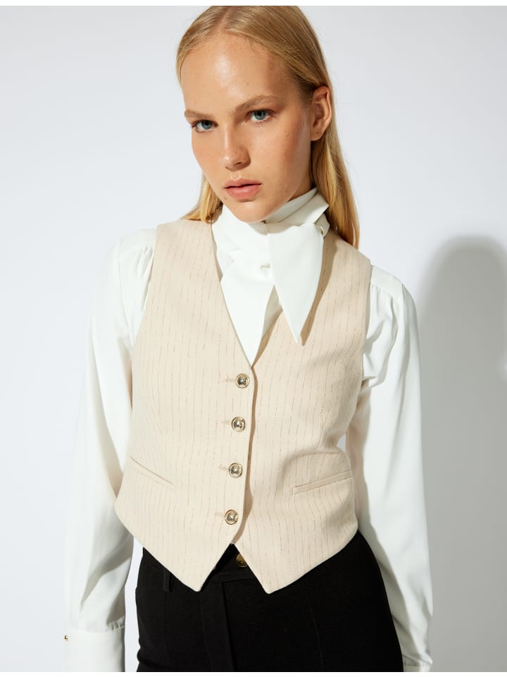 Полосатый свитер цвета экрю KOTON
Полосатый свитер цвета экрю KOTON