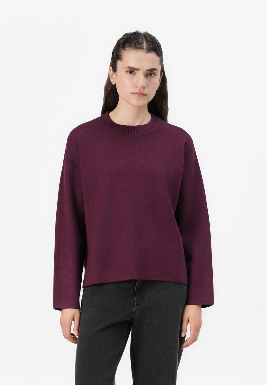 Джемпер Vero Moda VMSILJE O-NECK BOXY, Winetasting/Bordeaux
Джемпер Vero Moda VMSILJE O-NECK BOXY, Winetasting/Bordeaux