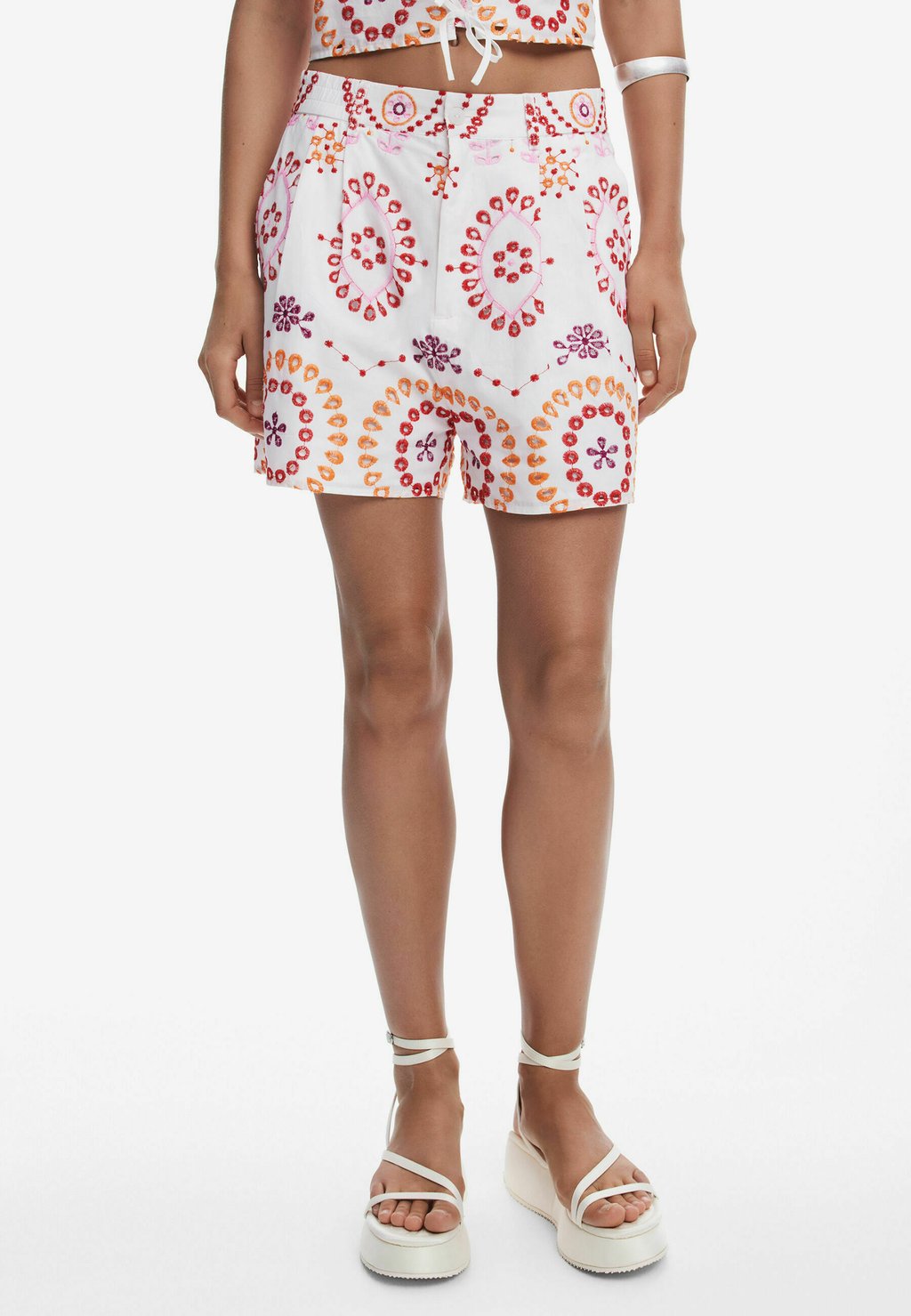 Шорты Desigual, мультиколор
Шорты Desigual, мультиколор
