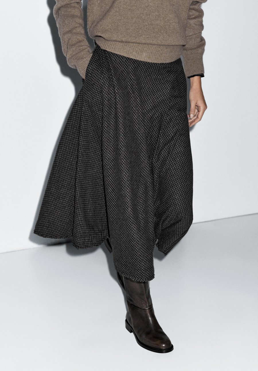 Юбка Massimo Dutti GINGHAM, Black
Юбка Massimo Dutti GINGHAM, Black