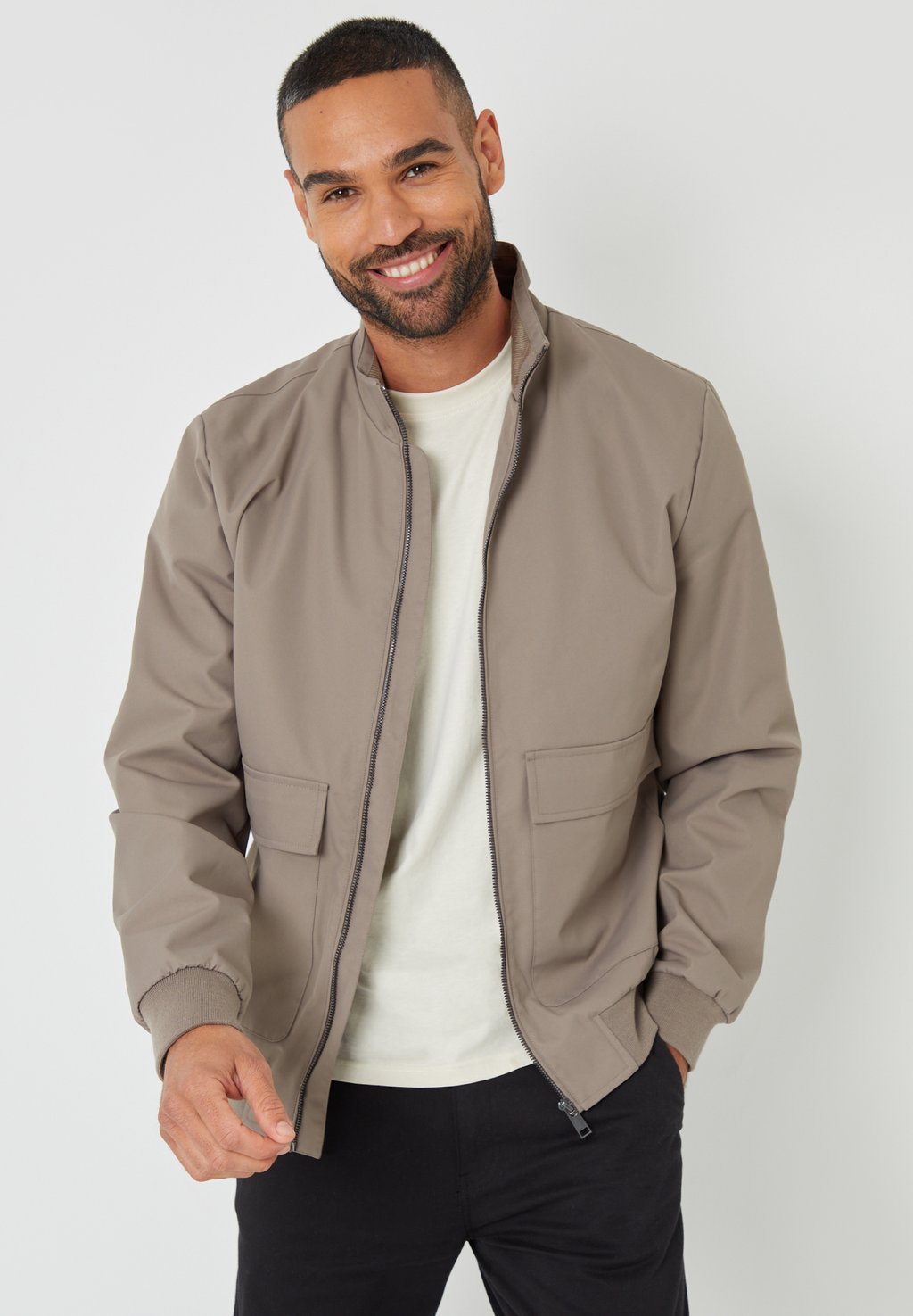 Куртка-бомбер CAPSULE Threadbare, серо-коричневый 
Куртка-бомбер CAPSULE Threadbare, серо-коричневый