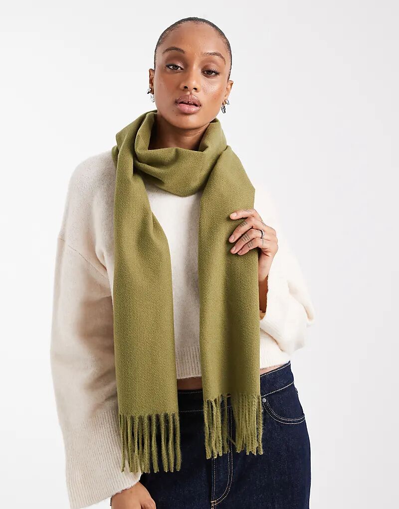 Плетеный шарф с кисточками ASOS DESIGN оливкового цвета
Плетеный шарф с кисточками ASOS DESIGN оливкового цвета
