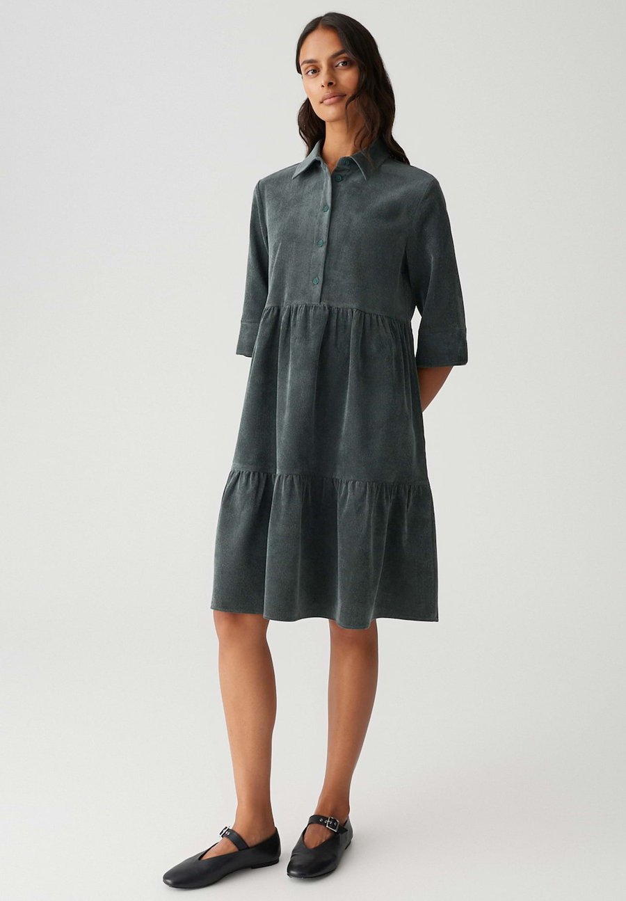 Платье OPUS MINI A-LINE FIT 3/ 4 SLEEVE CORD, Deep Pine/Mottled Teal
Платье OPUS MINI A-LINE FIT 3/ 4 SLEEVE CORD, Deep Pine/Mottled Teal