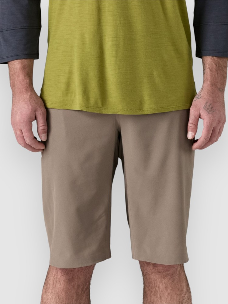 Шорты Patagonia Dirt Roamer Bike Shorts, wing grey
Шорты Patagonia Dirt Roamer Bike Shorts, wing grey