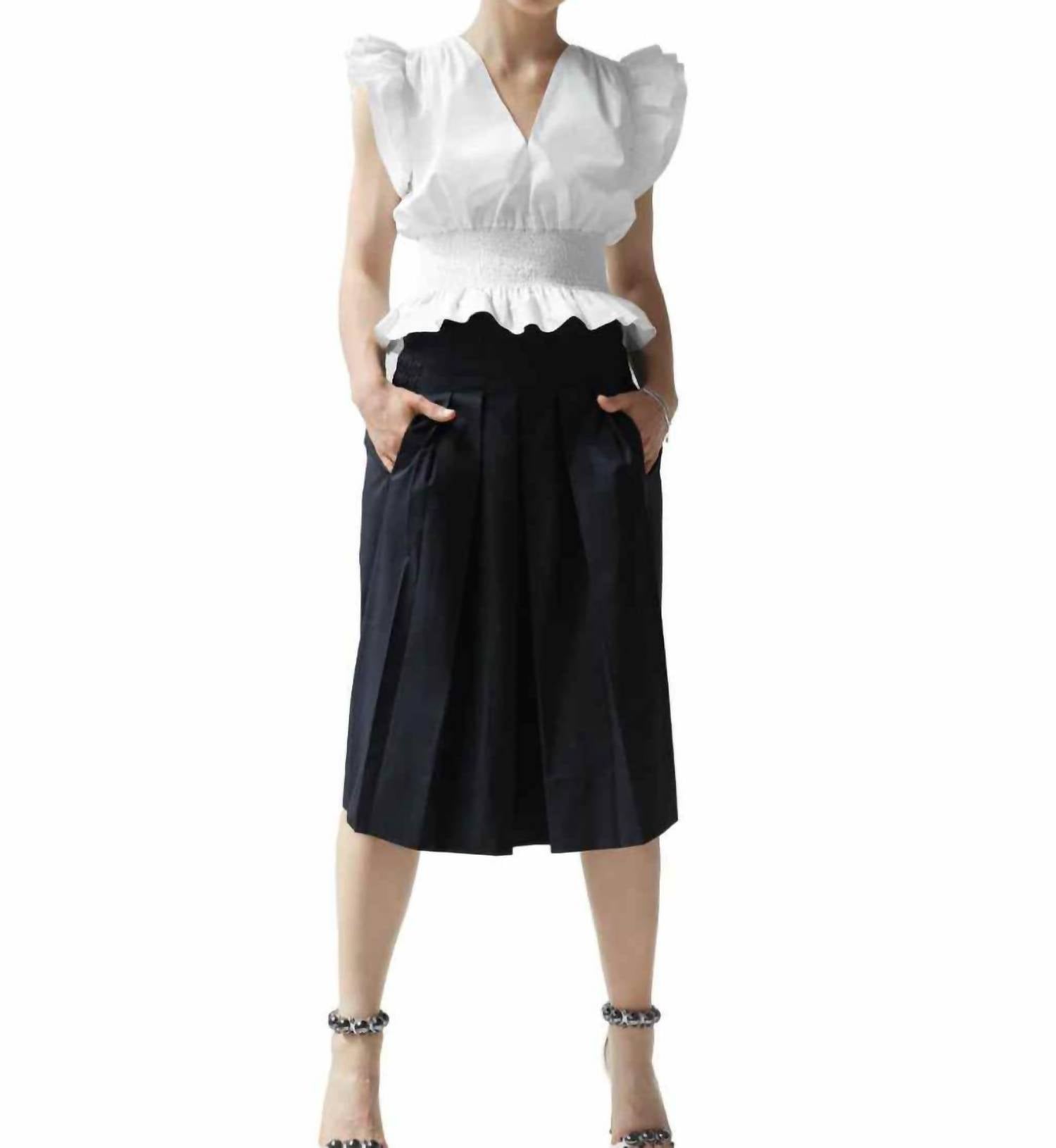 Топ Кэти в белом цвете MONICA NERA
Топ Кэти в белом цвете MONICA NERA