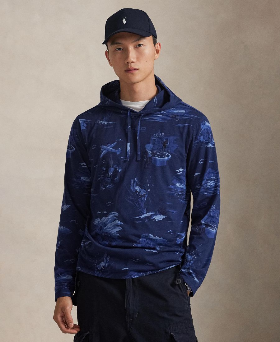 Мужская футболка с длинными рукавами и капюшоном с анимационным рисунком Polo Ralph Lauren, Spy Bear
Мужская футболка с длинными рукавами и капюшоном с анимационным рисунком Polo Ralph Lauren, Spy Bear