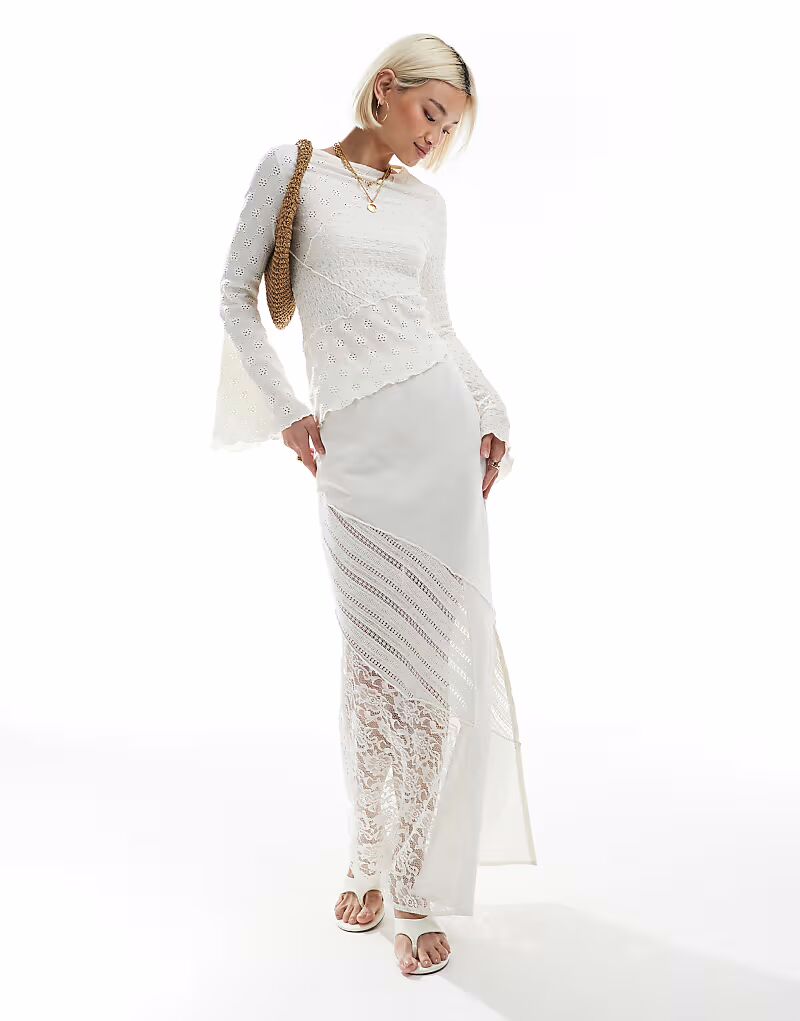 Длинная юбка ASOS DESIGN в стиле пэчворк из льна и кружева кремового цвета
Длинная юбка ASOS DESIGN в стиле пэчворк из льна и кружева кремового цвета