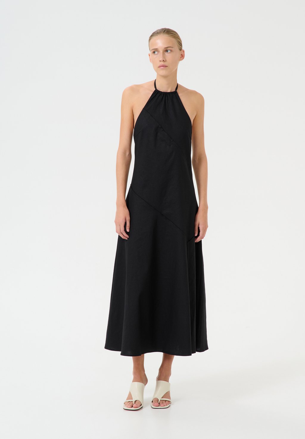 Повседневное платье HALTERNECK Gestuz, черный
Повседневное платье HALTERNECK Gestuz, черный