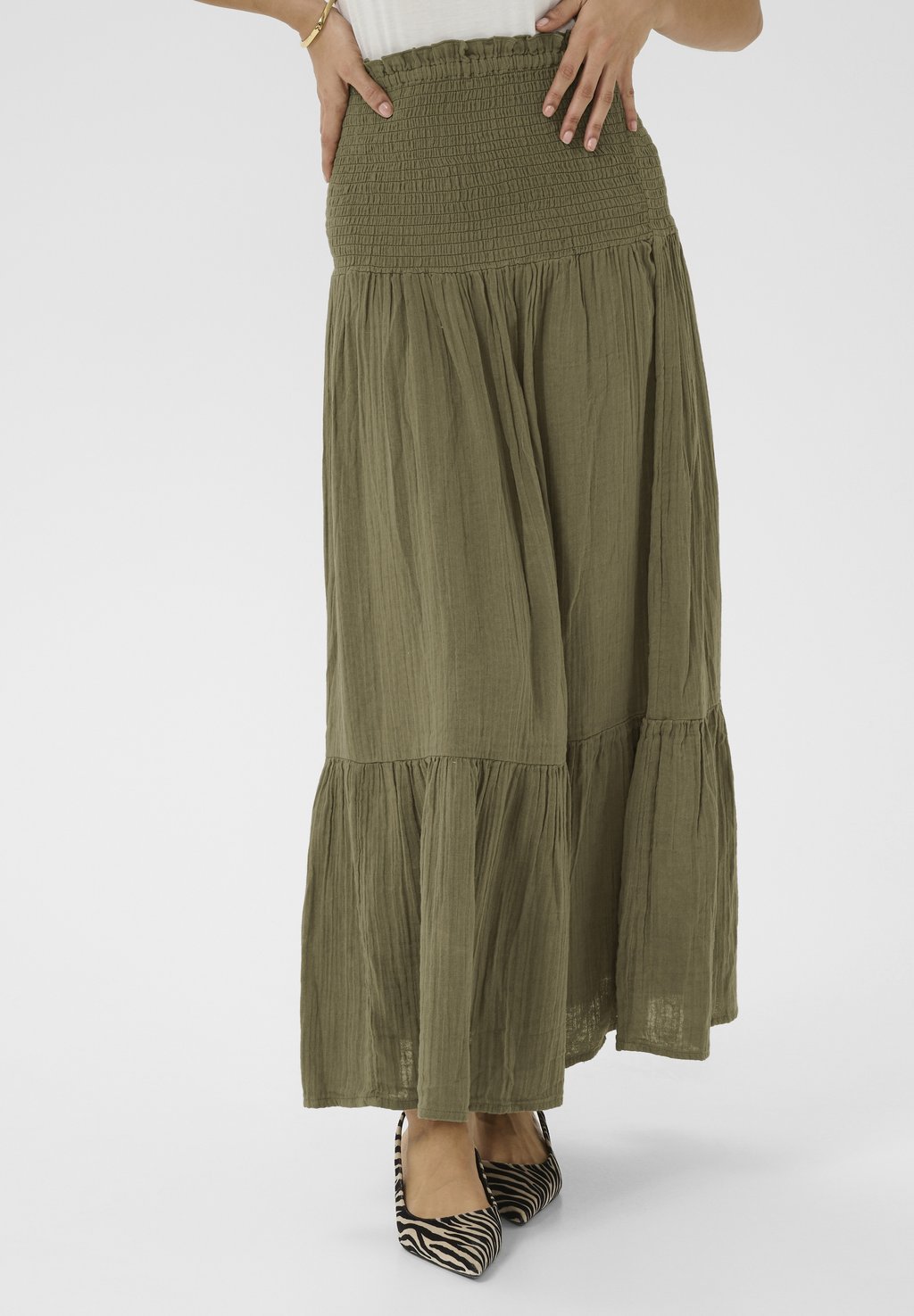 Юбка макси CUELLIS ELINA SMOCK Culture, зеленый
Юбка макси CUELLIS ELINA SMOCK Culture, зеленый
