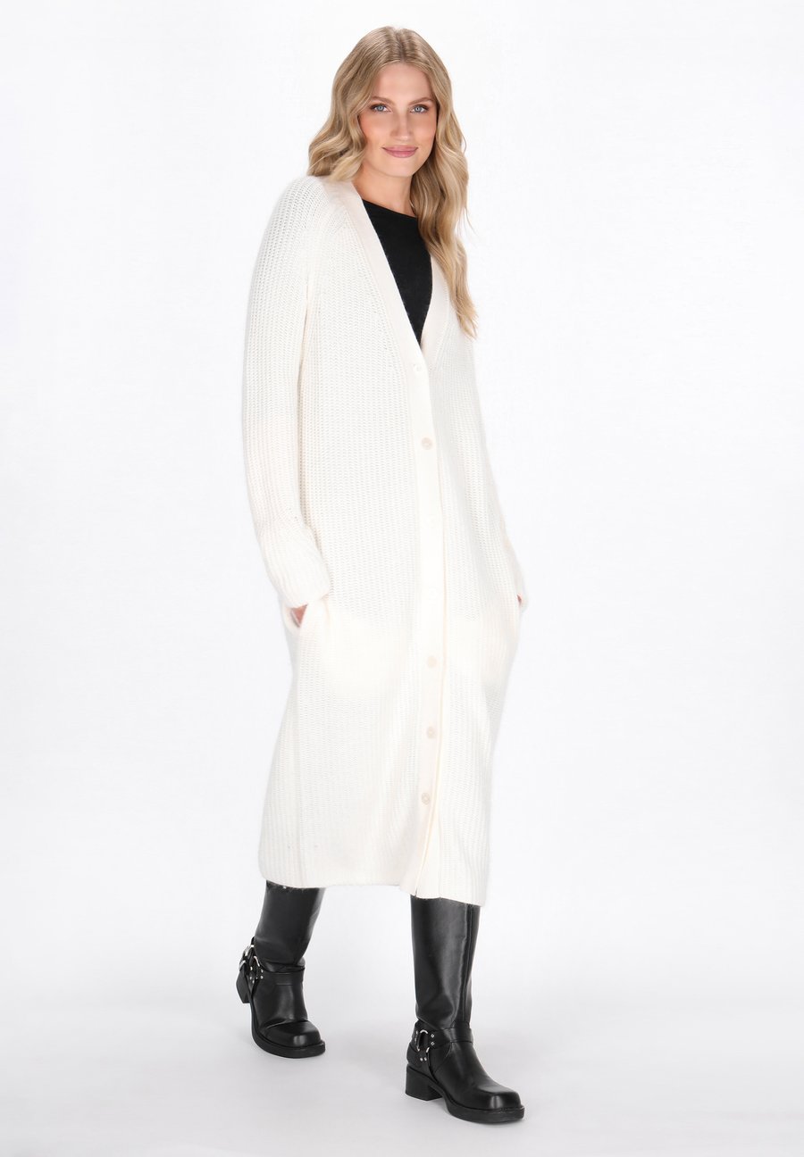 Кардиган DreiMaster Cardigan, Offwhite/Off-White
Кардиган DreiMaster Cardigan, Offwhite/Off-White