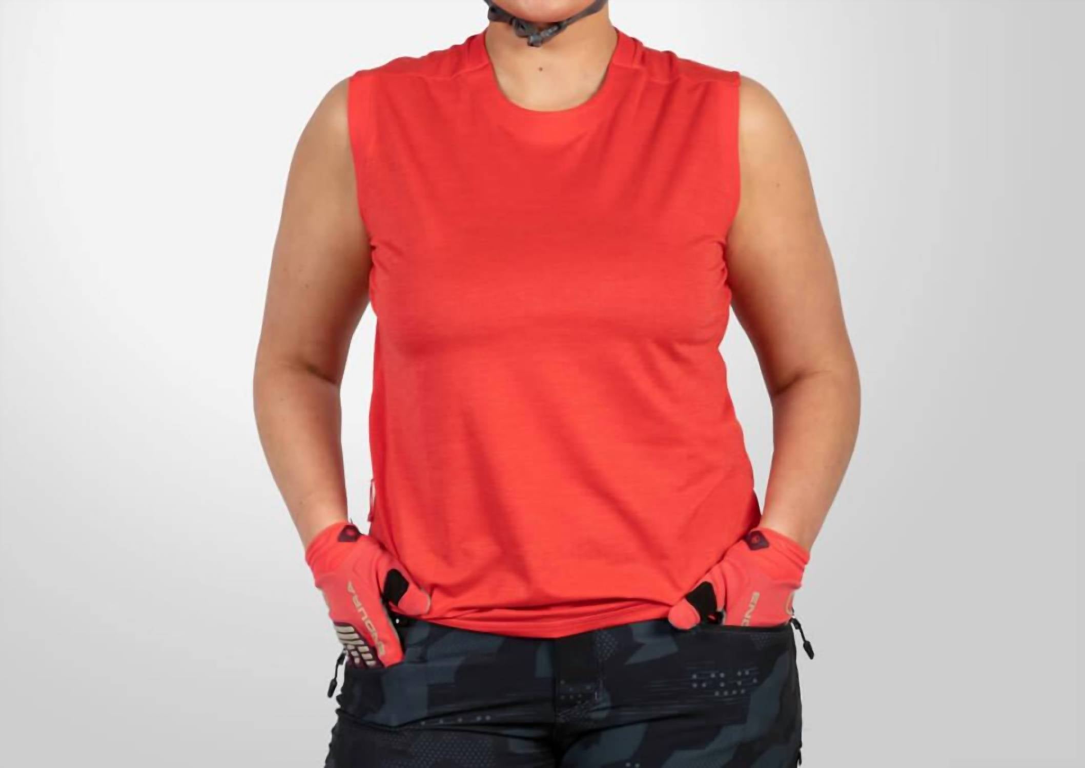 Женская майка Singletrack в гранатовом цвете Endura Inc, Pomegranate
Женская майка Singletrack в гранатовом цвете Endura Inc, Pomegranate