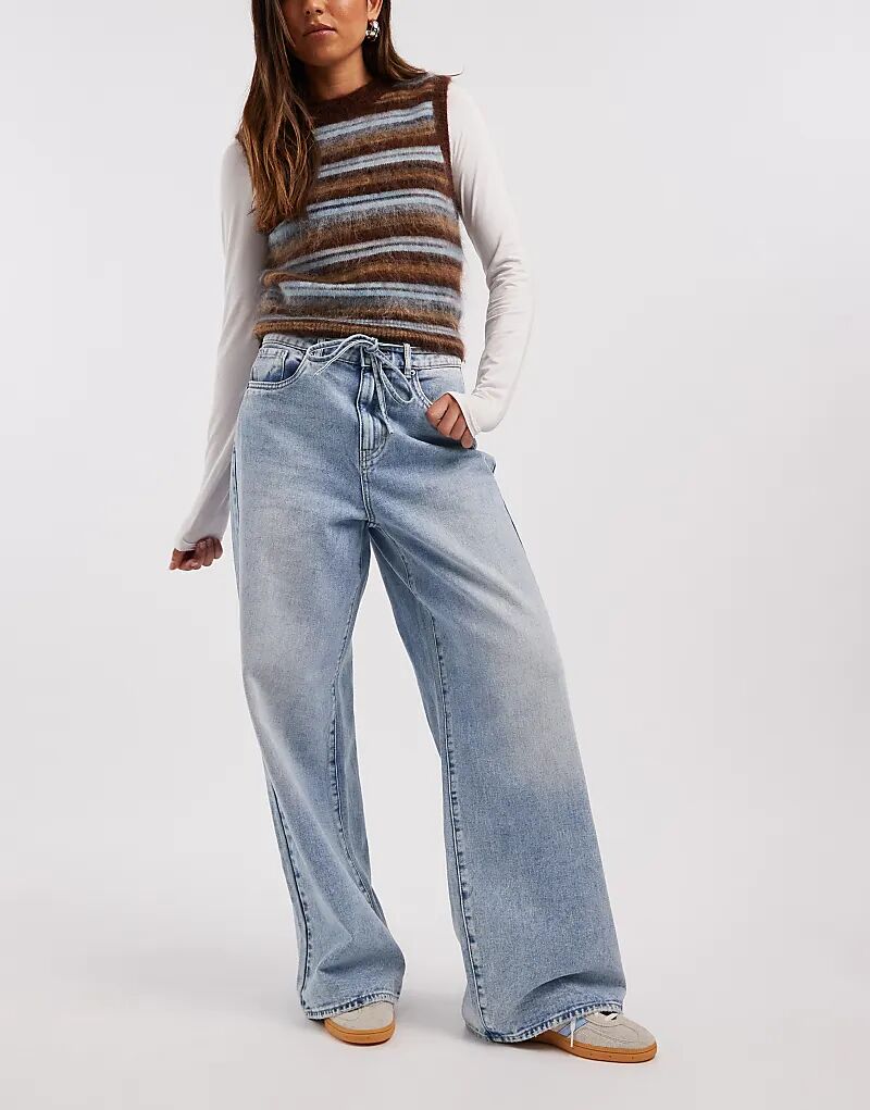 Джинсы Vero Moda Wien средней посадки с широкими штанинами и поясом, светло-голубого цвета
Джинсы Vero Moda Wien средней посадки с широкими штанинами и поясом, светло-голубого цвета