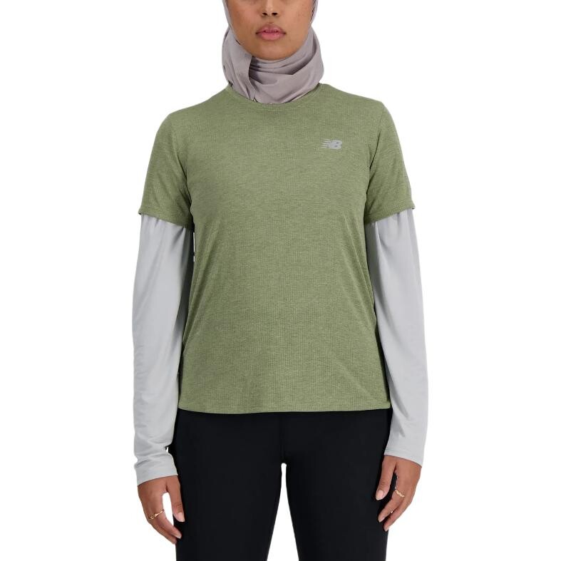 Футболка женская оливково-зеленая New Balance
Футболка женская оливково-зеленая New Balance