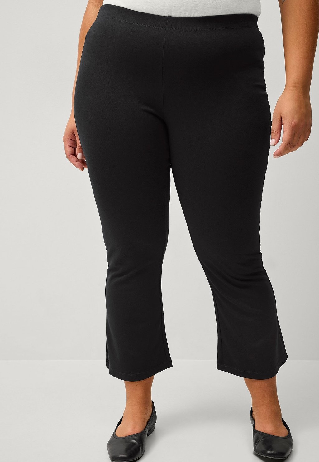 Брюки BODIL CROPPED BOOT Ellos Plus collection, черный
Брюки BODIL CROPPED BOOT Ellos Plus collection, черный