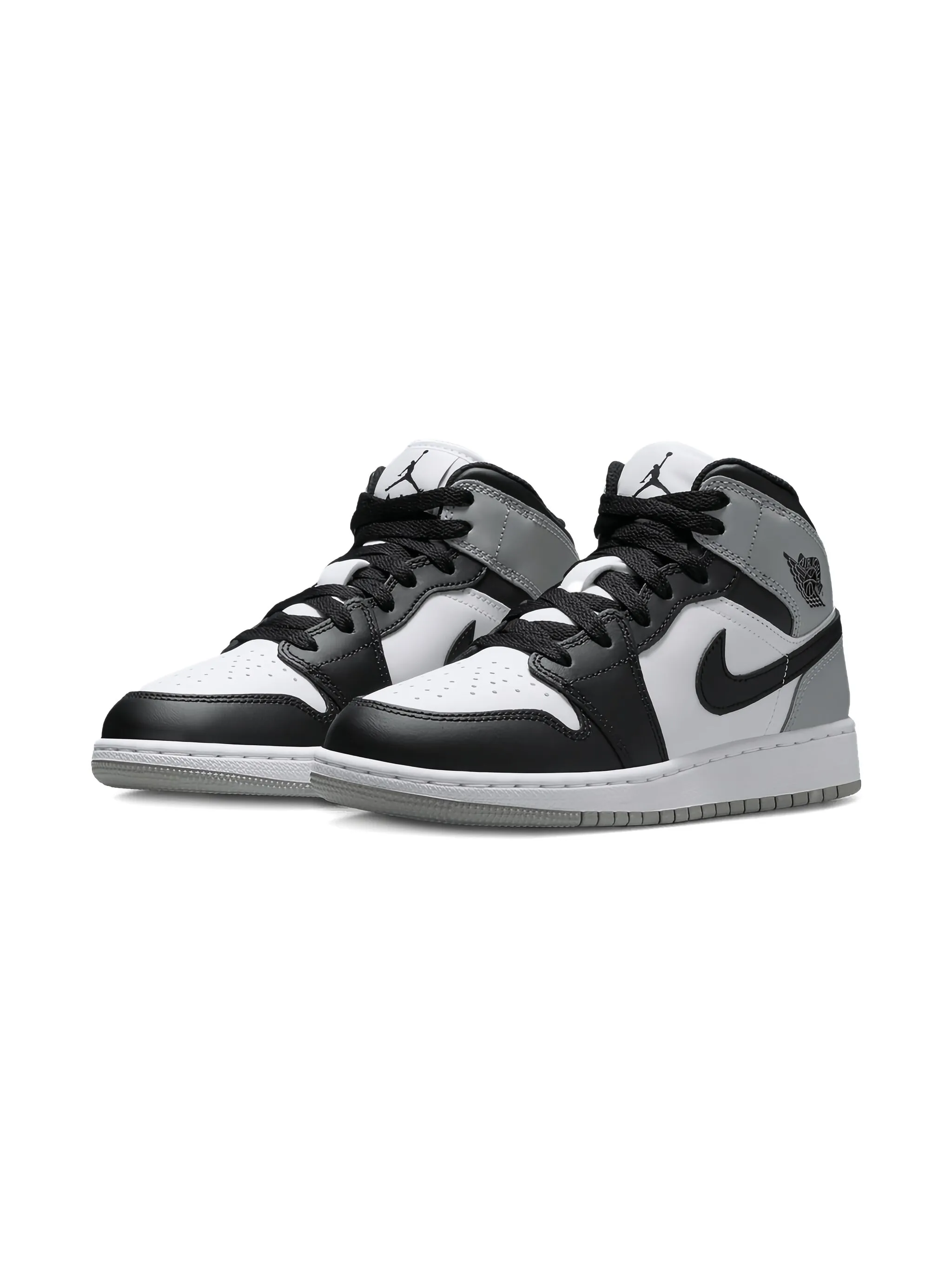 Кроссовки Air Jordan 1 Mid Barons Jordan Kids, черный
Кроссовки Air Jordan 1 Mid Barons Jordan Kids, черный