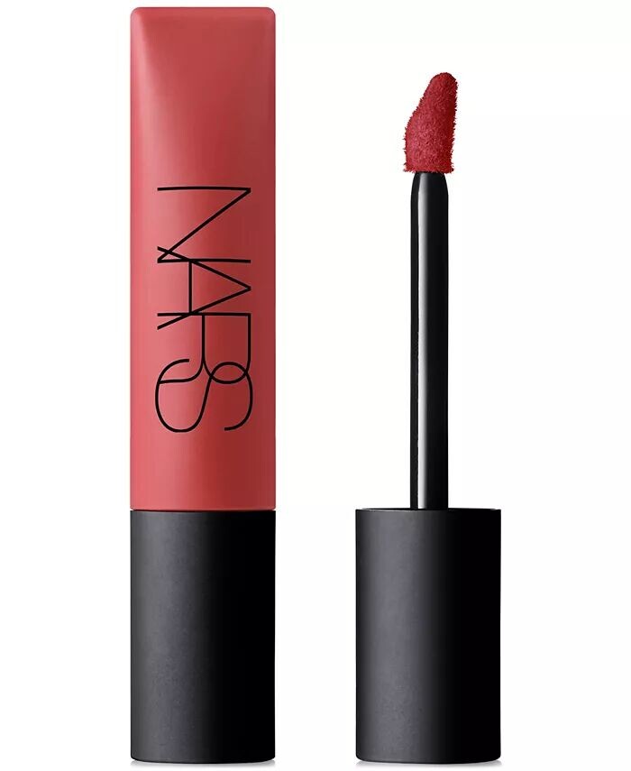 Воздушно-матовый цвет губ Nars, цвет Chaser
Воздушно-матовый цвет губ Nars, цвет Chaser