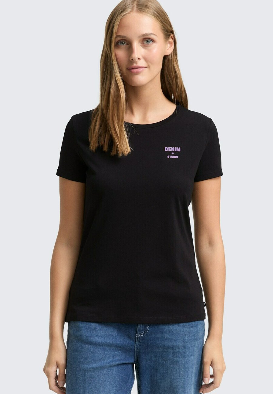 Футболка TOM TAILOR DENIM Print T-shirt, Deep Black/Black, Черный, Футболка TOM TAILOR DENIM Print T-shirt, Deep Black/Black
Футболка TOM TAILOR DENIM Print T-shirt, Deep Black/Black, Черный, Футболка TOM TAILOR DENIM Print T-shirt, Deep Black/Black