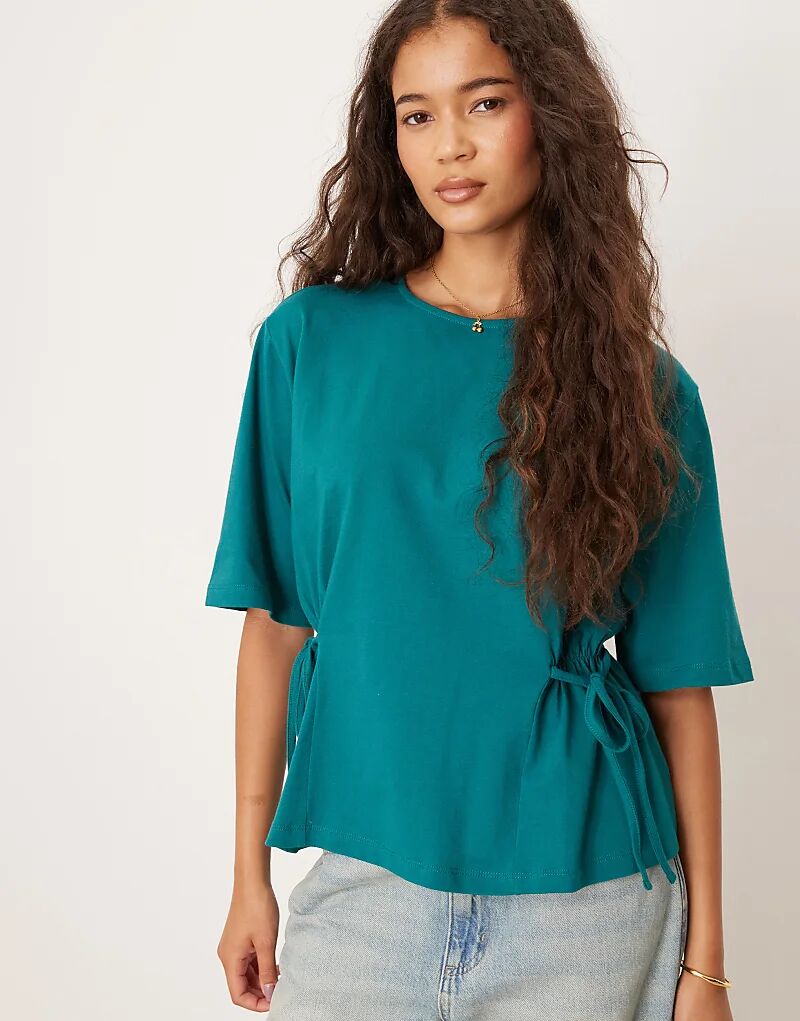 Футболка ASOS DESIGN с завязками по бокам, бирюзового цвета
Футболка ASOS DESIGN с завязками по бокам, бирюзового цвета