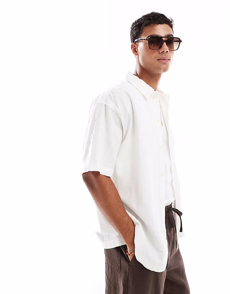 Рубашка Jack & Jones с текстурой белого цвета
Рубашка Jack & Jones с текстурой белого цвета