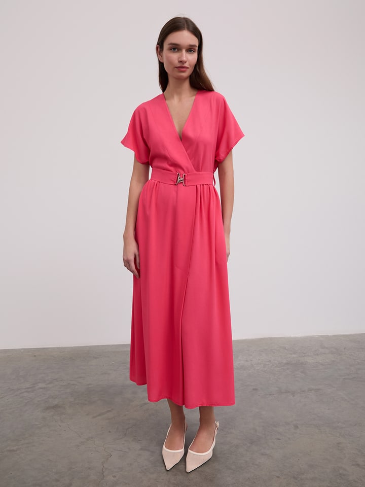 Длинное платье BGN, розовый
Длинное платье BGN, розовый