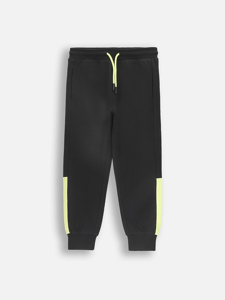 Coccodrillo Спортивные штаны черно-желтого цвета
Coccodrillo Спортивные штаны черно-желтого цвета