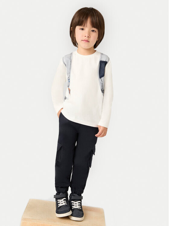 Тканевые брюки стандартного кроя Mayoral, зеленый
Тканевые брюки стандартного кроя Mayoral, зеленый