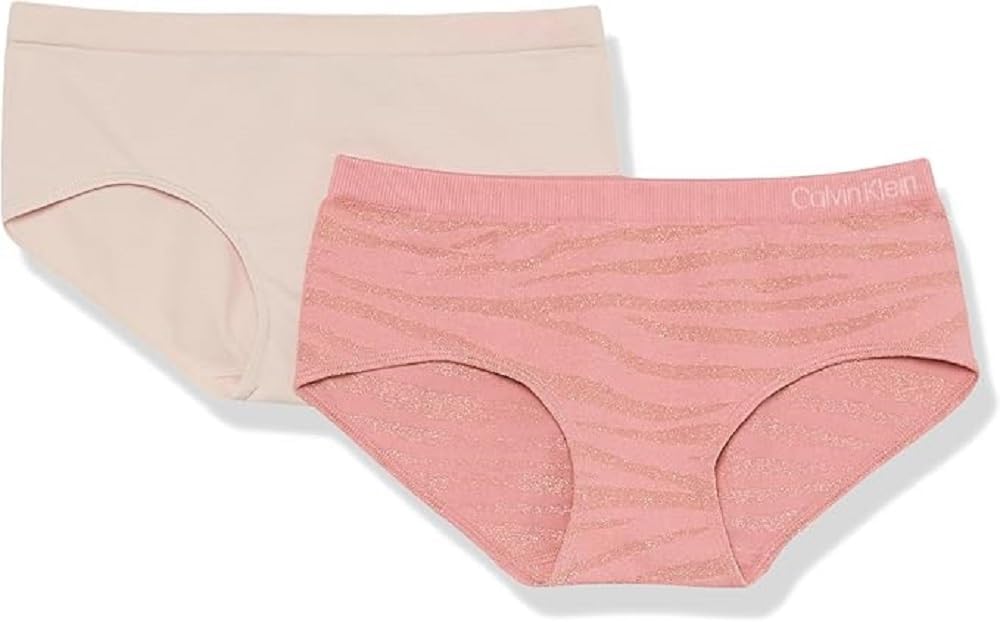 Бесшовные трусики-хипстеры Calvin Klein для девочек (2 шт.), Classic White/Bronze
Бесшовные трусики-хипстеры Calvin Klein для девочек (2 шт.), Classic White/Bronze