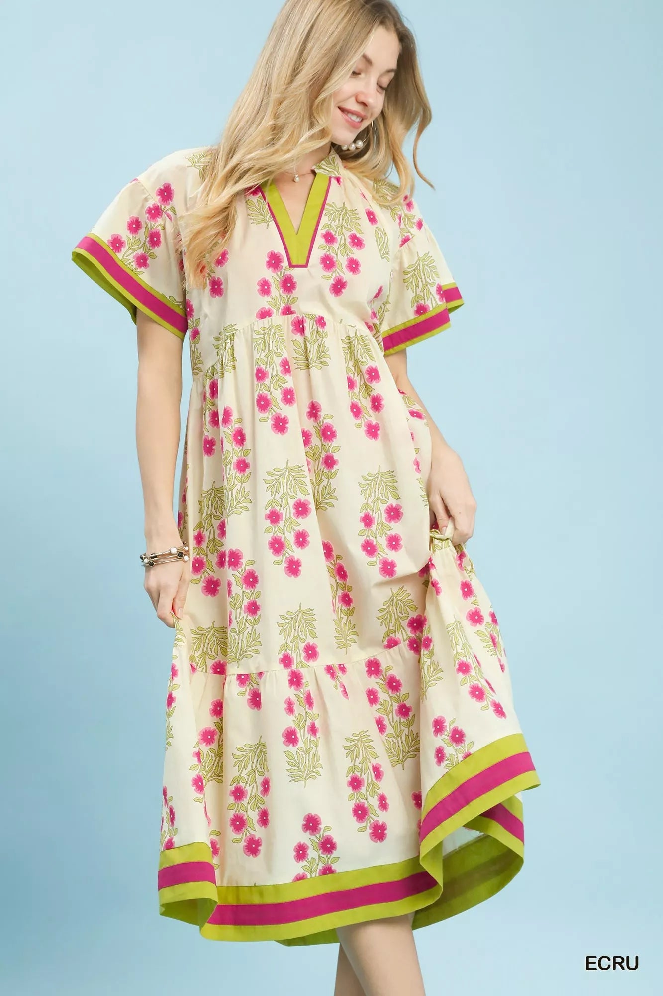 Многоярусное миди-платье с цветочным узором по краю TRUEDAMES, экрю
Многоярусное миди-платье с цветочным узором по краю TRUEDAMES, экрю