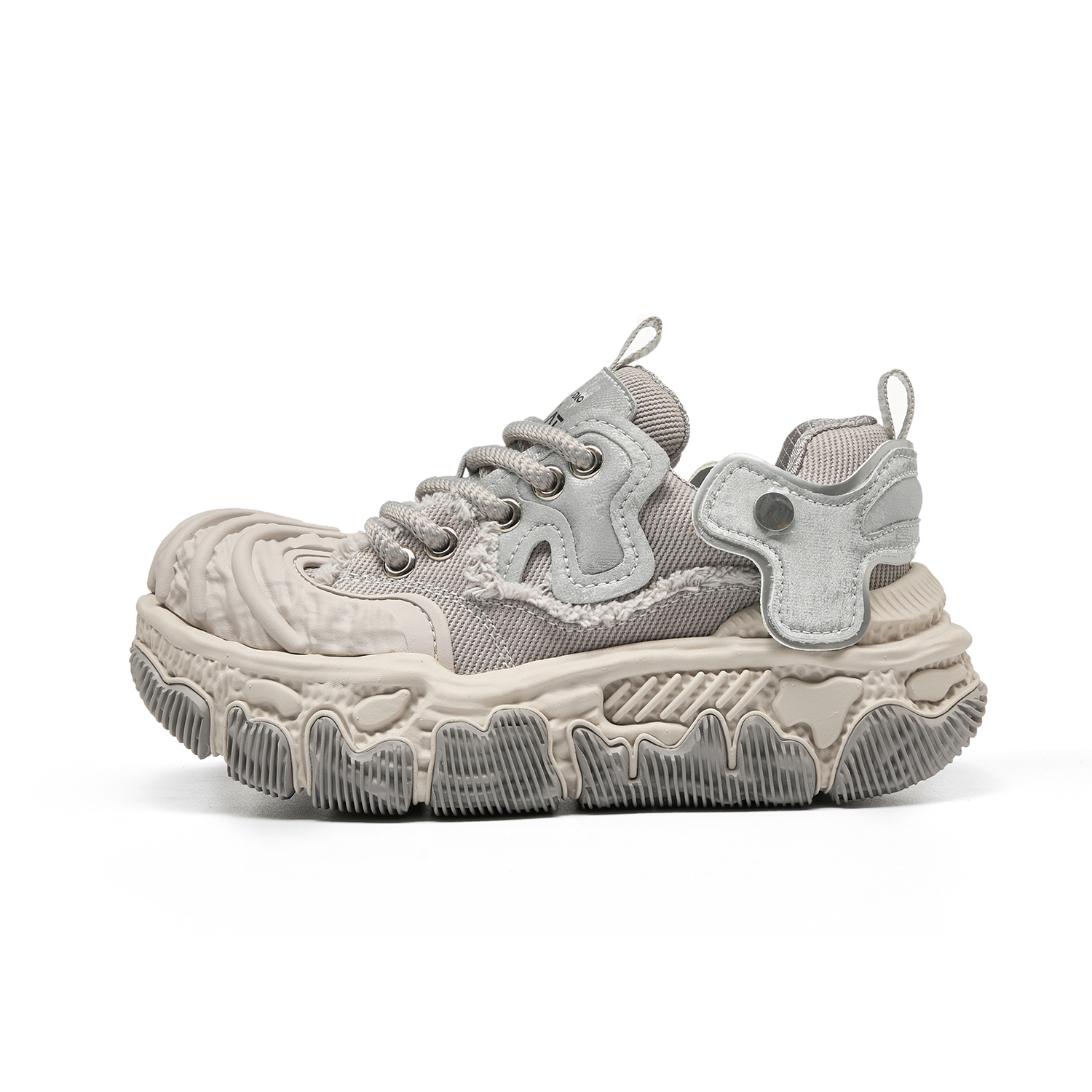 LEECAT STUDIO Серебристо-серые унисекс скейтерские кроссовки с увеличенной высотой, устойчивые к истиранию и дышащие, цвет Silver Gray
LEECAT STUDIO Серебристо-серые унисекс скейтерские кроссовки с увеличенной высотой, устойчивые к истиранию и дышащие, цвет Silver Gray