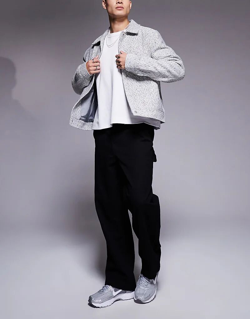 Брюки плотницкого саржевого покроя черного цвета ADPT
Брюки плотницкого саржевого покроя черного цвета ADPT